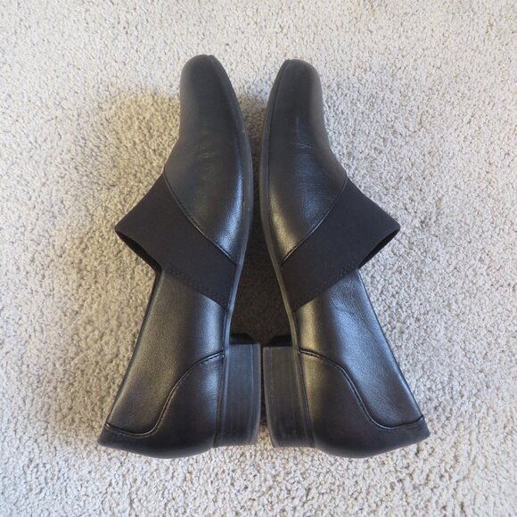 Clarks Womens Juliet Gem Shoes Size 7.5 Black Leather Slip-On Flats - Picture 8 of 11